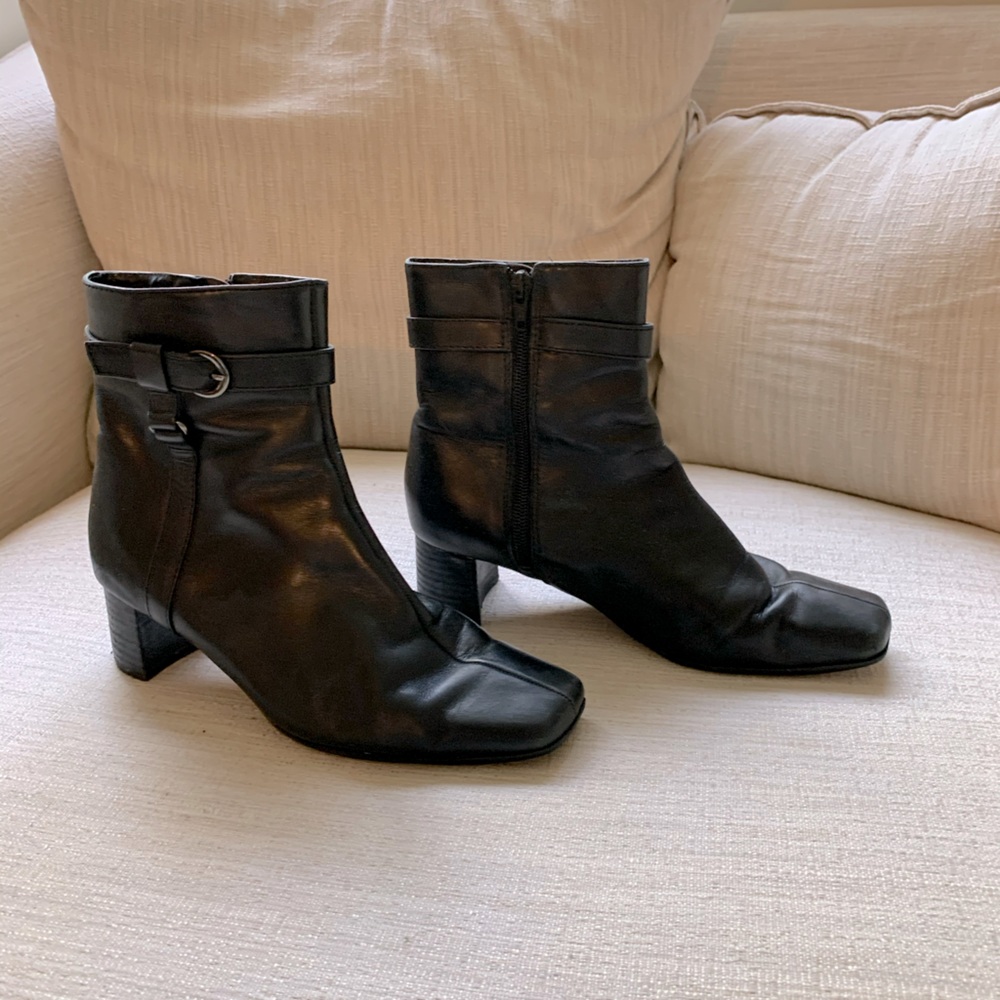 Nine West Black Leather Heeled Boots